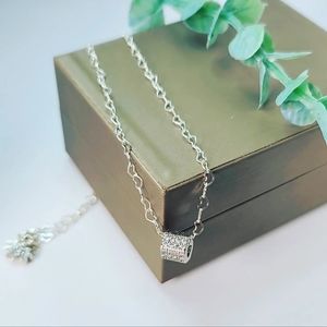 Zirconia pendant